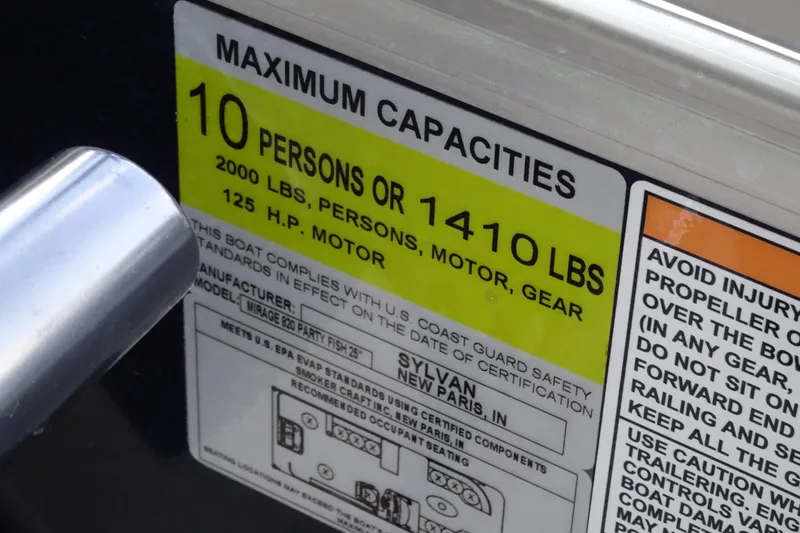 Slide: The Image of Capacity label on 2023 Sylvan Mirage Fish 820 Party Fish, 10 persons or 1410 lbs. - 23