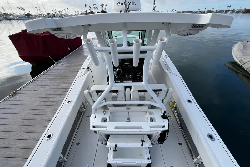 Slide: The Image of Blackfin 272 CC 2019 - 29