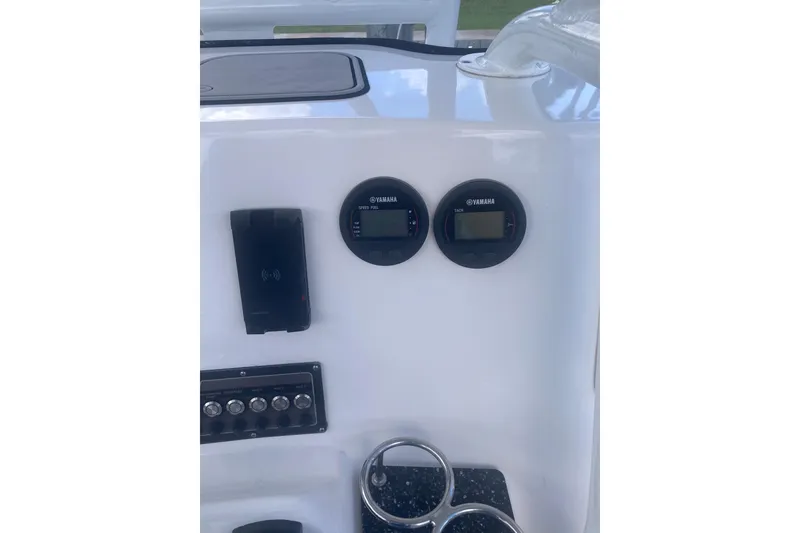 Slide: The Image of Control panel of 2021 Sea Fox 249 Avenger boat with Yamaha gauges. - 20