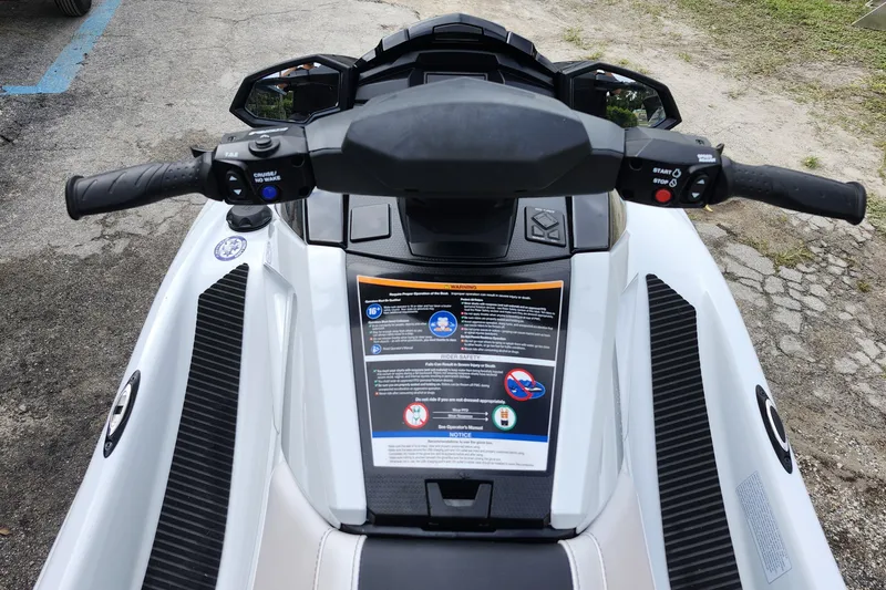 Slide: The Image of 2022 Yamaha WaveRunner VX Cruiser dashboard with controls and safety instructions. - 11