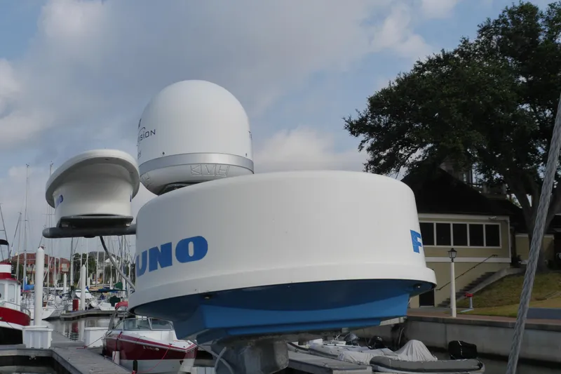 Slide: The Image of 1976 Westsail 32 deck with hatch and rigging details. - 20