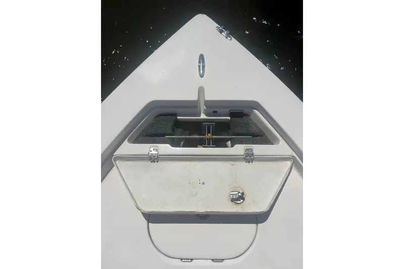 Slide: The Image of 2005 Pathfinder 2200 V Tournament Edition boat bow with open storage compartment. - 3