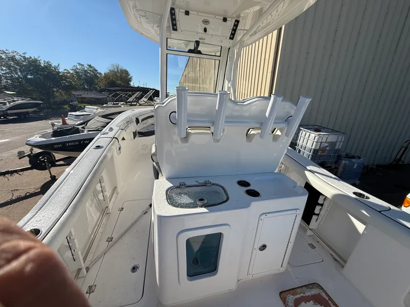 Slide: The Image of Tidewater 272CC 2022 - 7