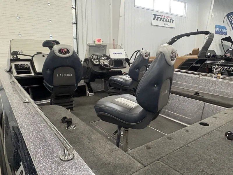 Slide: The Image of Ranger 621VS Fisherman 2013 - 21