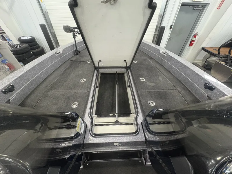 Slide: The Image of Ranger 621VS Fisherman 2013 - 25