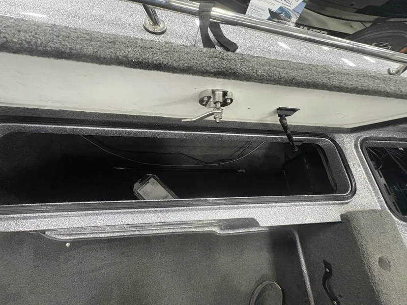 Slide: The Image of Ranger 621VS Fisherman 2013 - 36