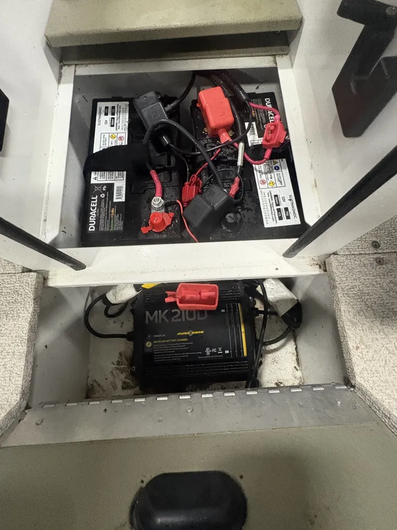 Slide: The Image of Crestliner 1750 Fish Hawk 2013 - 25