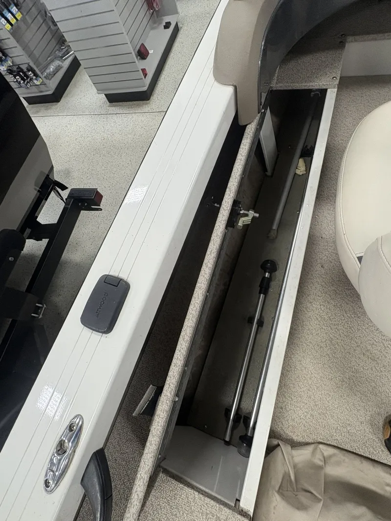 Slide: The Image of Crestliner 1750 Fish Hawk 2013 - 35