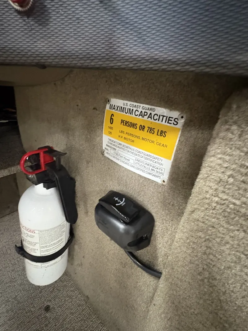 Slide: The Image of Crestliner 1750 Fish Hawk 2013 - 40