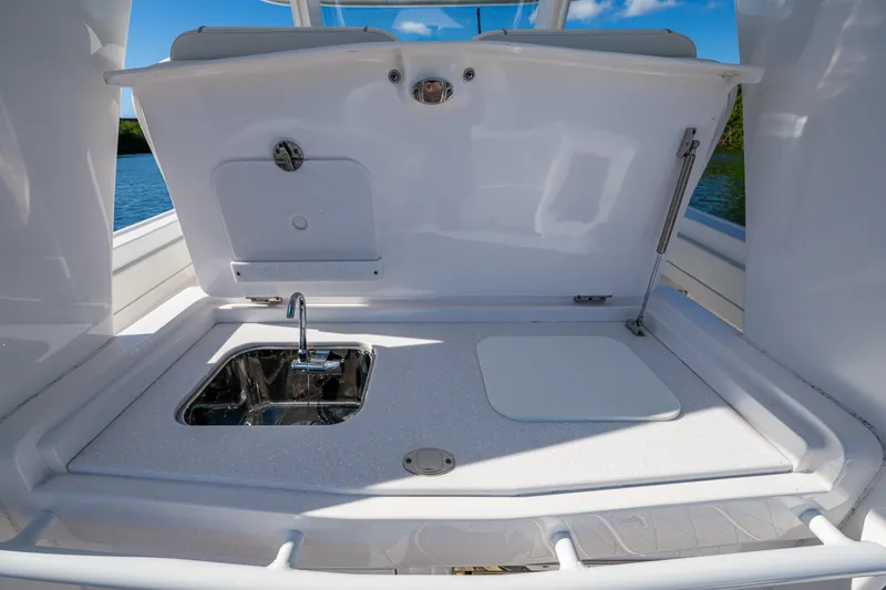 Slide: The Image of Intrepid 375 Nomad SE 2020 - 29