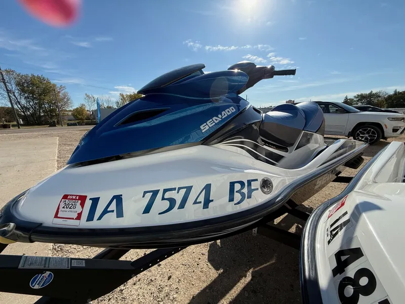 Slide: The Image of Sea-Doo GTX 155 2009 - 3