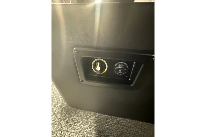 Slide: The Image of Control panel on Evotti 723CS 2026 model, featuring voltage sensitivity dial. - 32