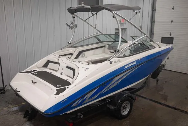 Slide: The Image of Yamaha AR190 2015 - 3