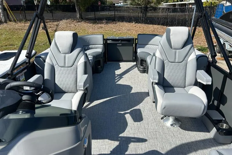 Slide: The Image of 2025 Avalon LSZ Quad Lounger interior with luxurious seating and modern design. - 3