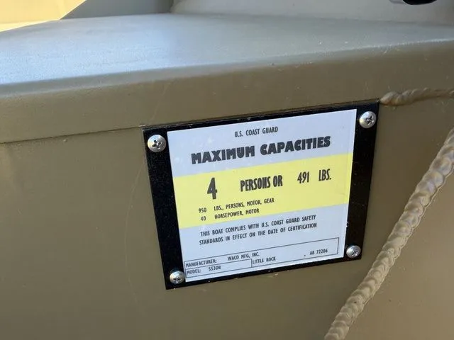 Slide: The Image of Edge Boats 553DB SPORTSMAN RAZOR BO 2026 - 6