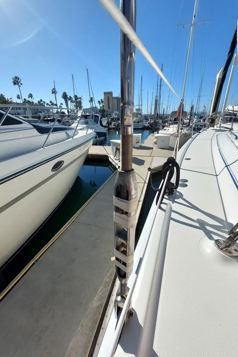 Slide: The Image of Hunter 49 2009 - 101