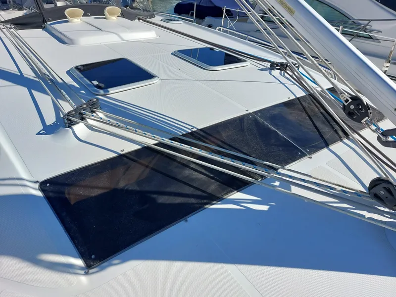 Slide: The Image of Hunter 49 2009 - 86