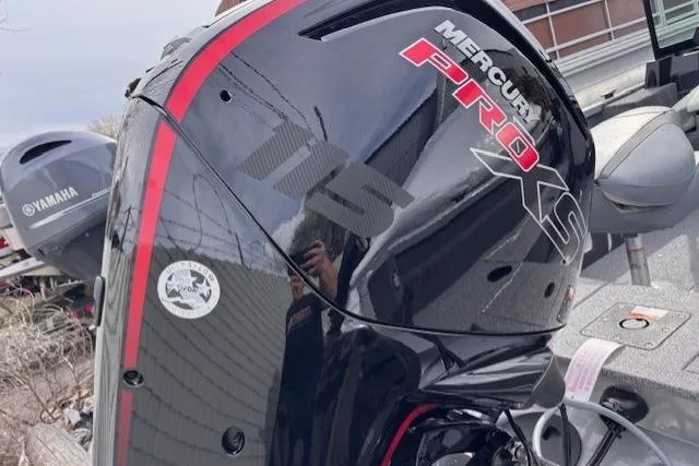 Slide: The Image of 2024 Alumacraft Voyageur 175 Sport with Mercury Pro XS 115 outboard motor. - 4