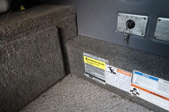 Slide: The Image of Alumacraft Edge 185 Sport 2018 - 11