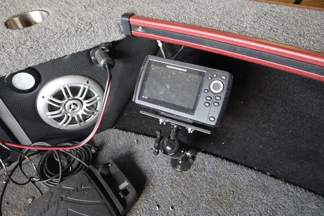 Slide: The Image of Alumacraft Edge 185 Sport 2018 - 15