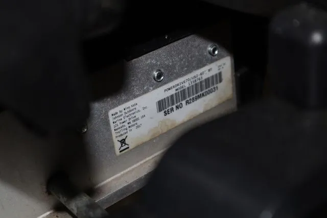 Slide: The Image of Alumacraft Edge 185 Sport 2018 - 17