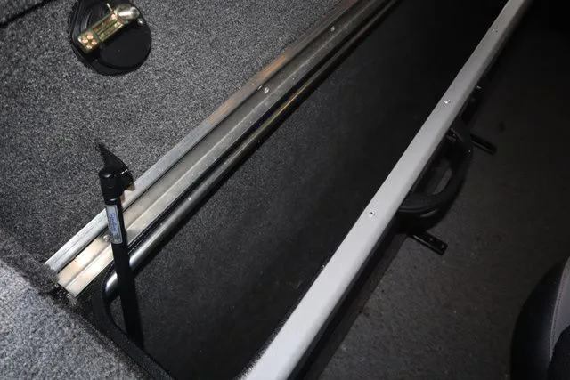 Slide: The Image of Alumacraft Edge 185 Sport 2018 - 22