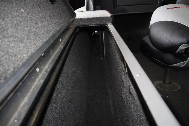 Slide: The Image of Alumacraft Edge 185 Sport 2018 - 23