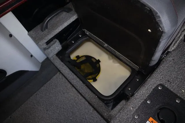 Slide: The Image of Alumacraft Edge 185 Sport 2018 - 24