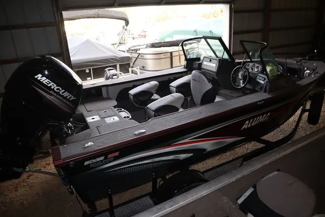Slide: The Image of Alumacraft Edge 185 Sport 2018 - 6