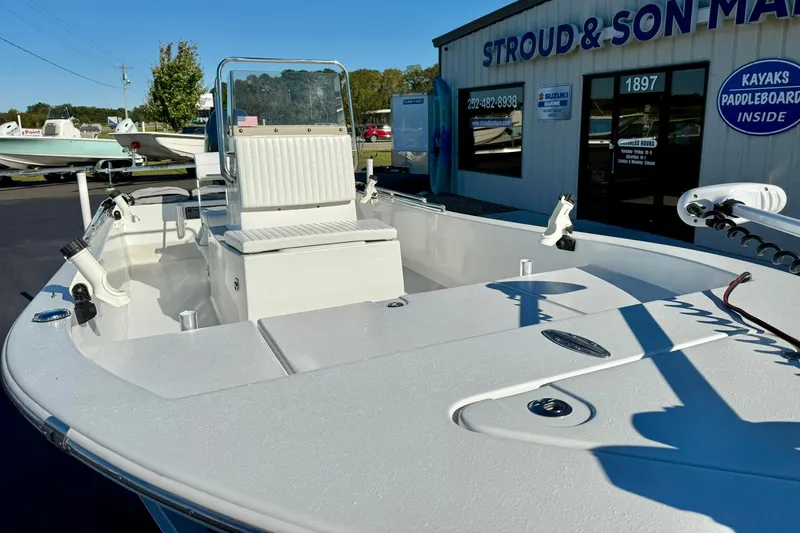 Slide: The Image of 2024 Lookout Bay 19 boat displayed at Stroud & Son Marine dealership. - 15