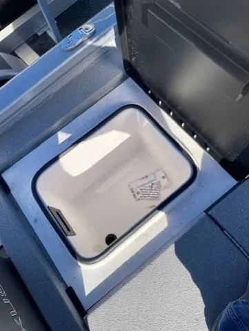 Slide: The Image of Vexus Defender 189 2026 - 12