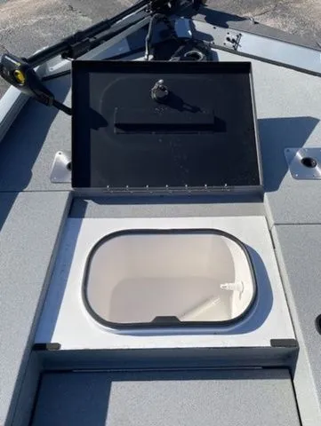 Slide: The Image of Vexus Defender 189 2026 - 13