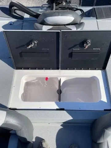 Slide: The Image of Vexus Defender 189 2026 - 8