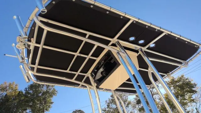 Slide: The Image of Bulls Bay 2200 XS 2025 - 7