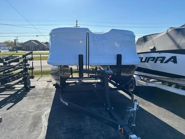 Slide: The Image of Lowe LS L-Shaped 170 2026 - 3