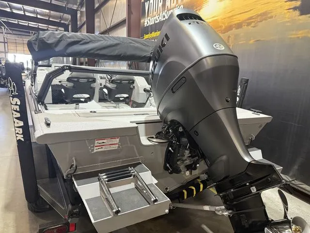 Slide: The Image of SeaArk Protege 200 2026 - 5