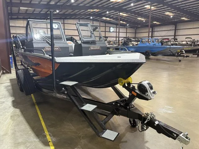 Slide: The Image of SeaArk Procat 200 W/Suzuki 200 SS 2026 - 3