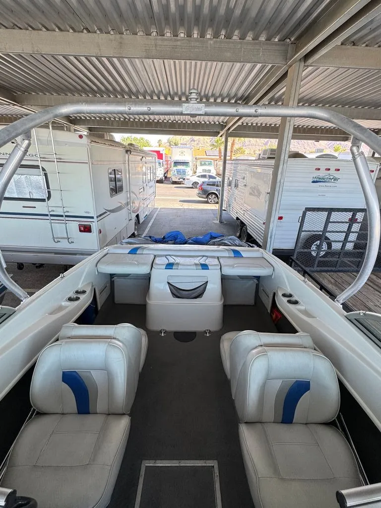 Slide: The Image of Reinell 207LS 2007 - 13