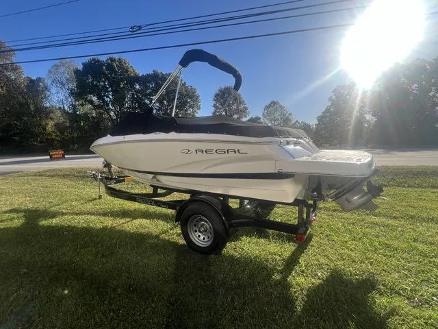 Slide: The Image of Regal BOWRIDER 1900 2014 - 3