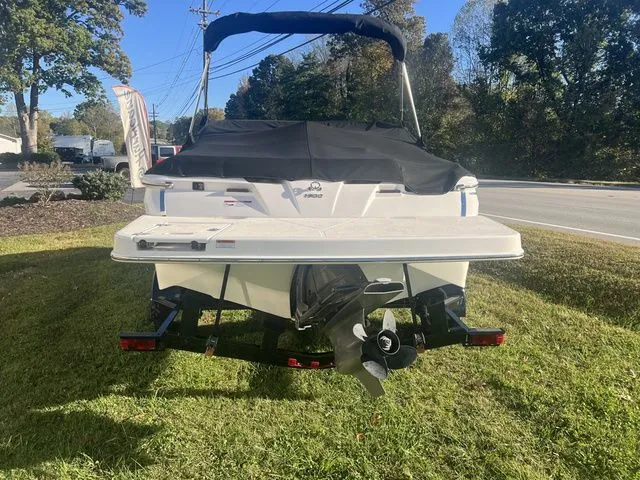 Slide: The Image of Regal BOWRIDER 1900 2014 - 4