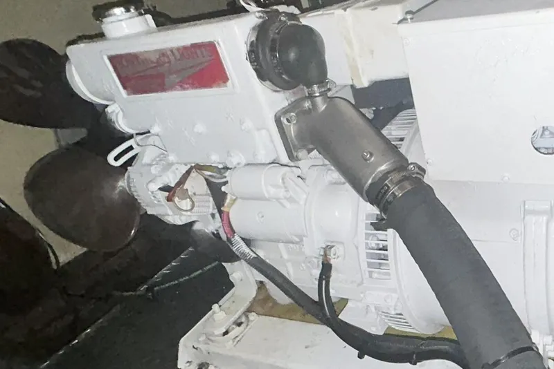 Slide: The Image of Hatteras 53 Motor Yacht Hard Top 1973 - 146