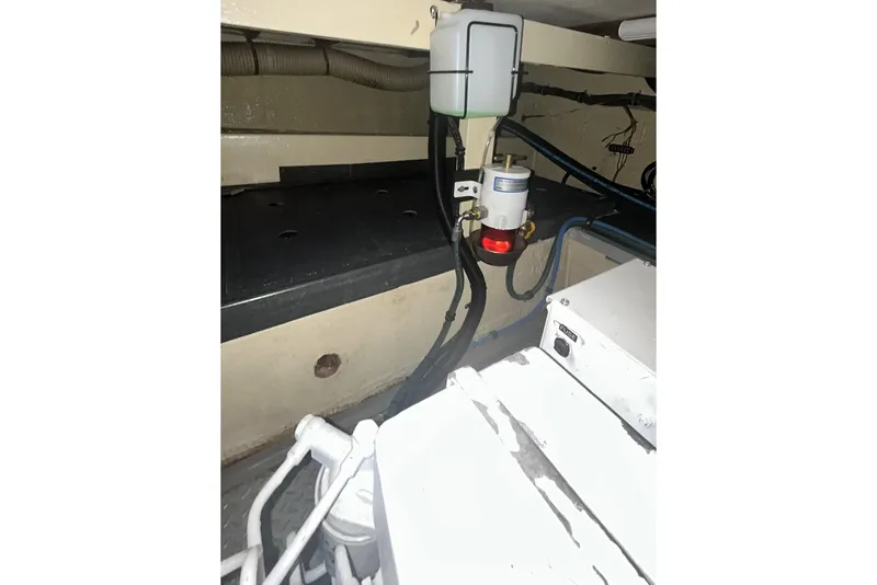 Slide: The Image of Hatteras 53 Motor Yacht Hard Top 1973 - 149