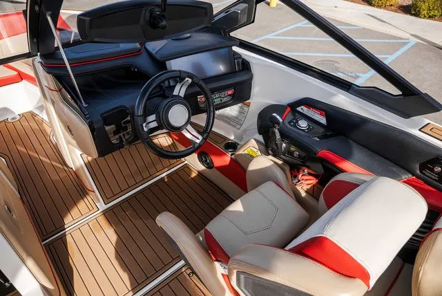 Slide: The Image of Nautique Super Air Nautique G21 2019 - 13
