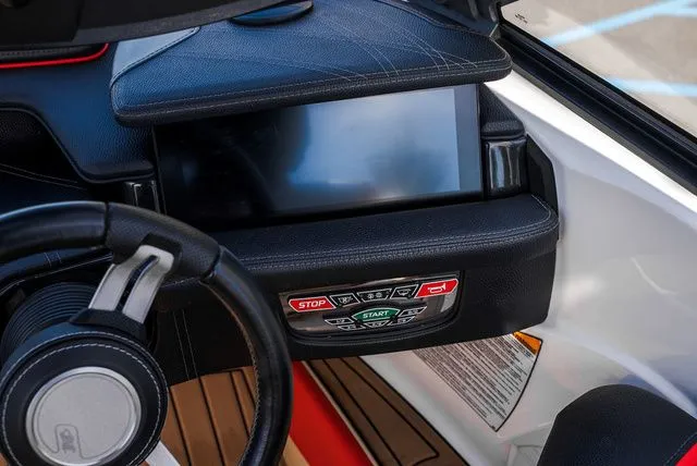 Slide: The Image of Nautique Super Air Nautique G21 2019 - 17