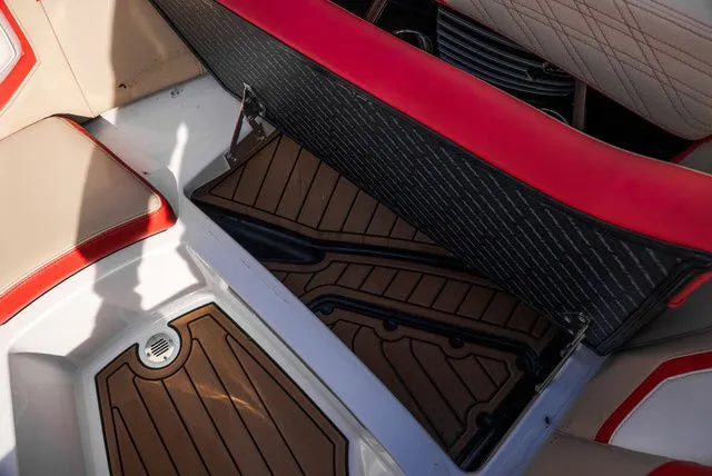 Slide: The Image of Nautique Super Air Nautique G21 2019 - 20