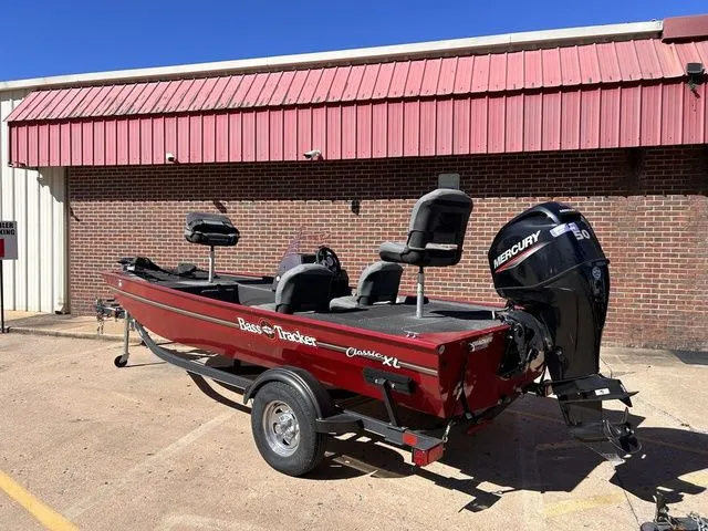 Slide: The Image of Tracker Bass Tracker Classic XL 2020 - 3