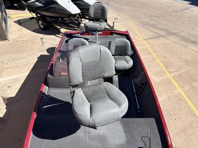 Slide: The Image of Tracker Bass Tracker Classic XL 2020 - 9