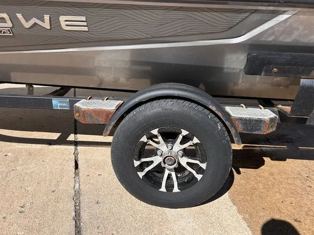 Slide: The Image of Lowe Stinger 175C 2022 - 3