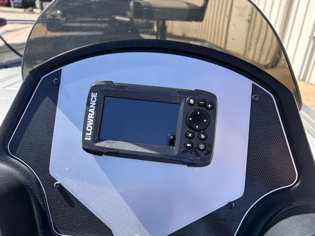 Slide: The Image of Lowe Stinger 175C 2022 - 9