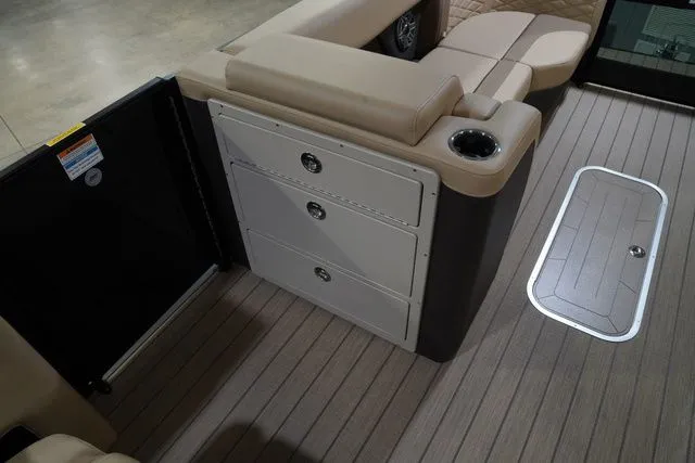 Slide: The Image of Godfrey Monaco 235 SFL 27" Impact Center Tube Package 2026 - 11